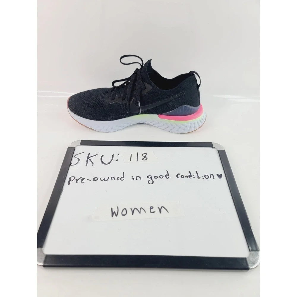 N/A nike cushioned